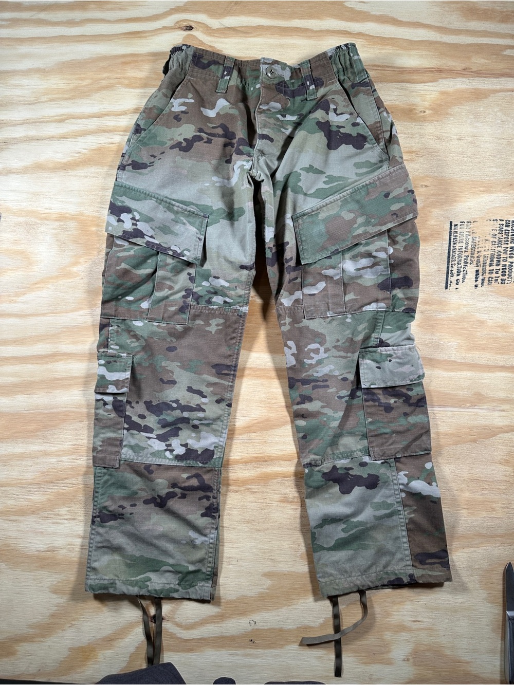 USGI OCP Multicam Female Army Combat Uniform (ACU) Trousers (Size 25 Short)